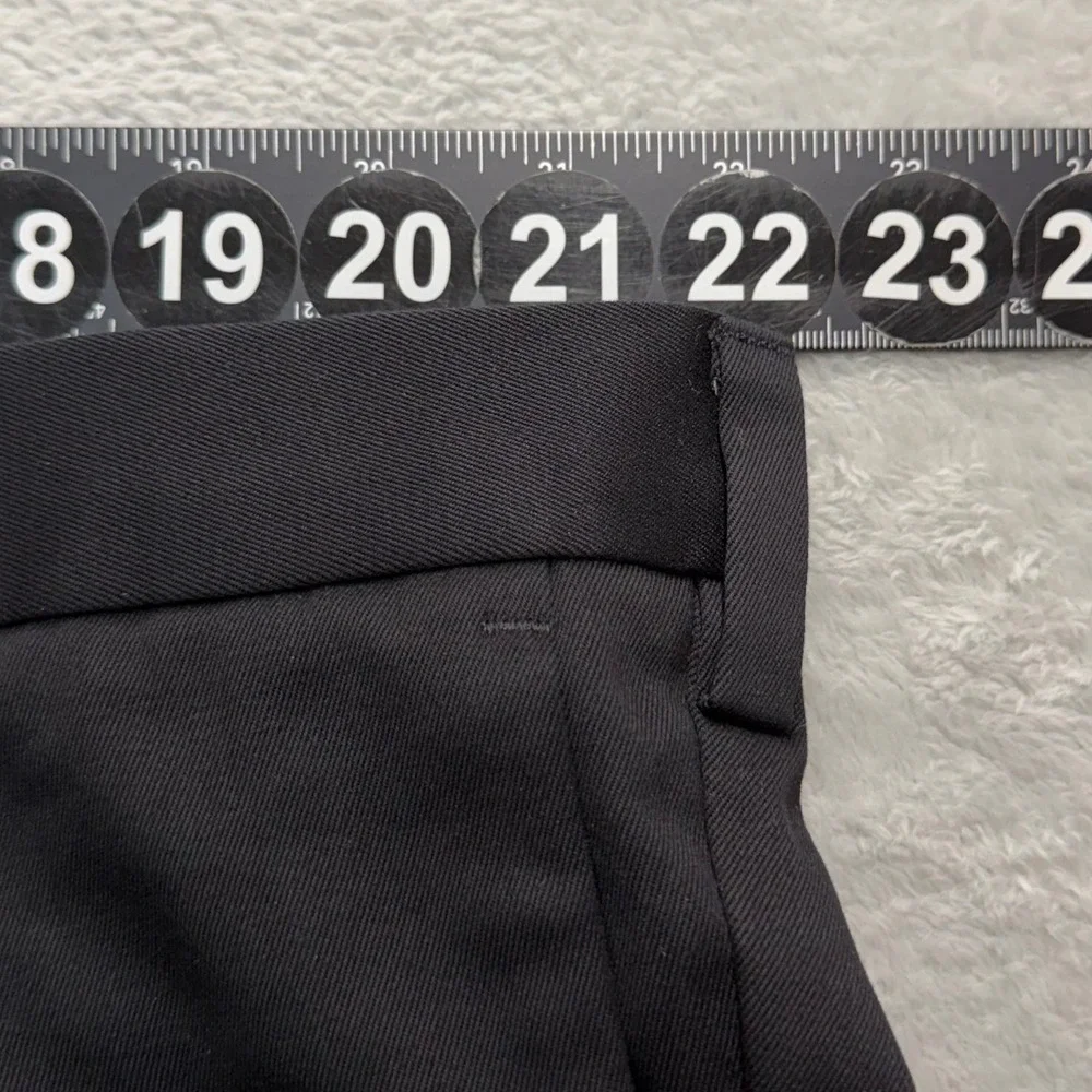 NEW Dockers Pant Men 44x32 Black D3 Classic Fit Pleated Signature Khaki Trousers